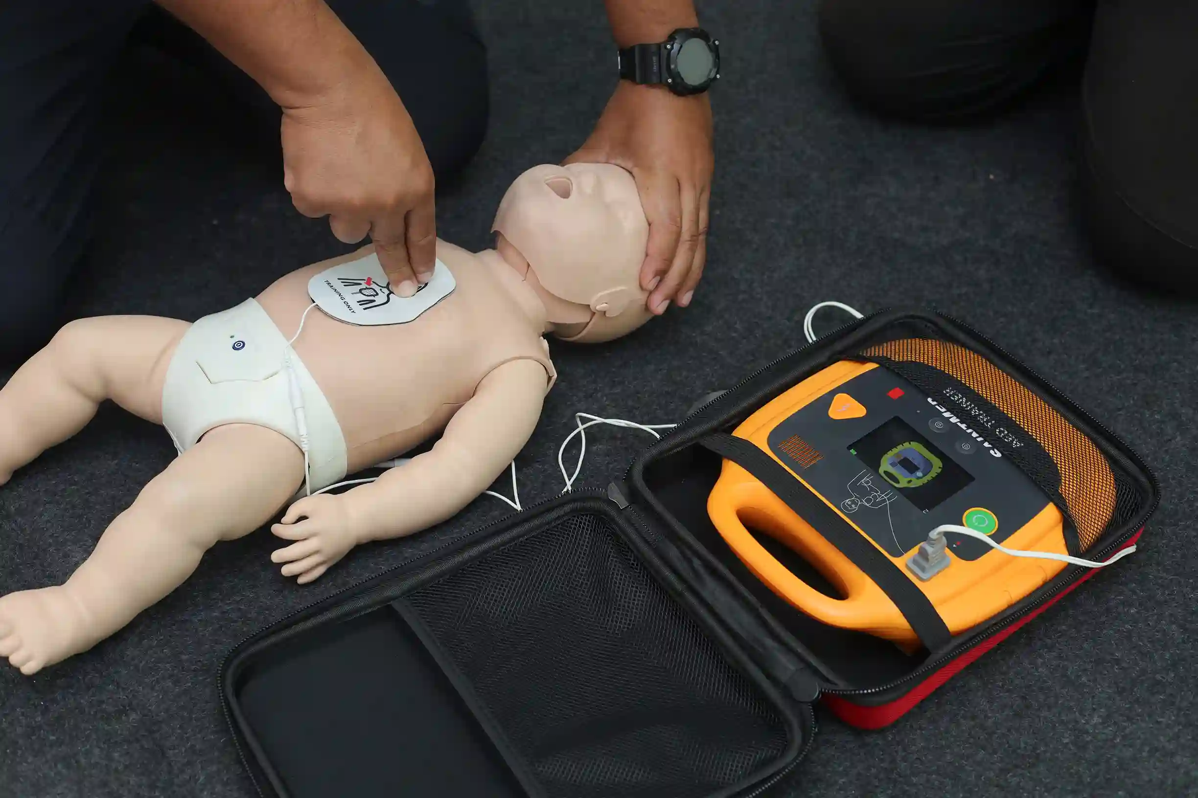 How An AED Works: Step-by-Step Guide to Save Lives